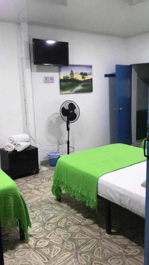 Hostal Maderos Santa Rosa De Cabal Kültér fotó